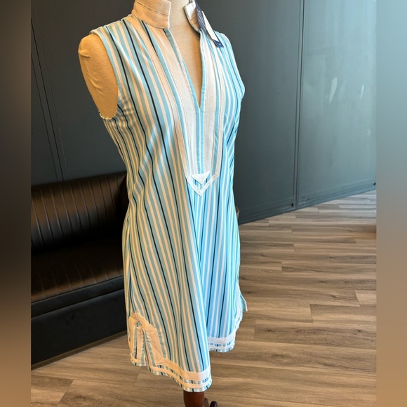 Sleeveless tunic dress/ coverup in blues & white atrioe pattern - Picture 2 of 12